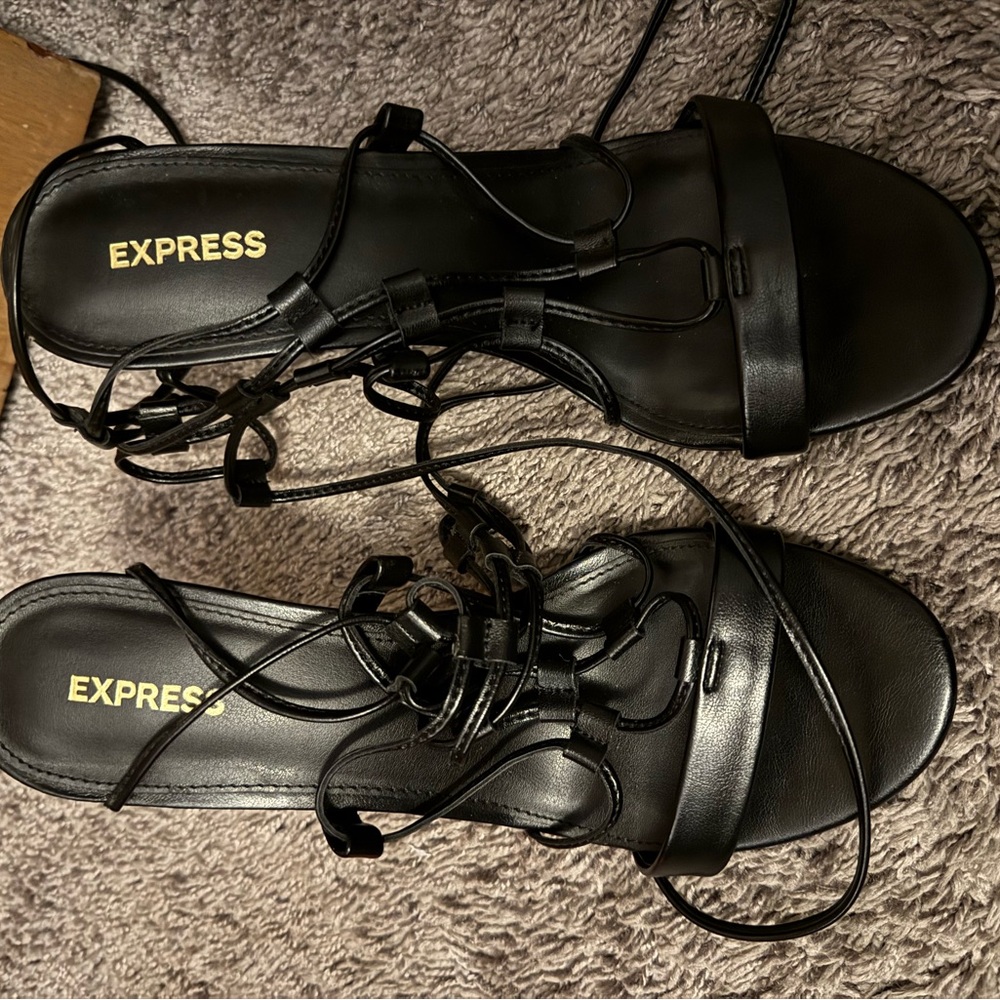 Size 7 black express heels